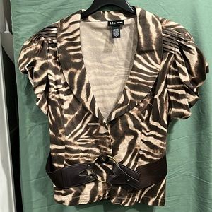 Woman short sleeved blouse size XL brown and beige with belt